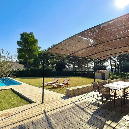 Moderne Et Chaleureuse Au Milieu Vignes Et Calme Absolu A Aix En Provence * Aix-en-Provence